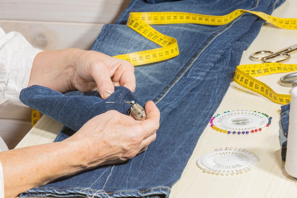Transforma tus prendas y aprende en nuestros talleres